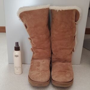 UGG Chestnut Boots with Shearling Trim
